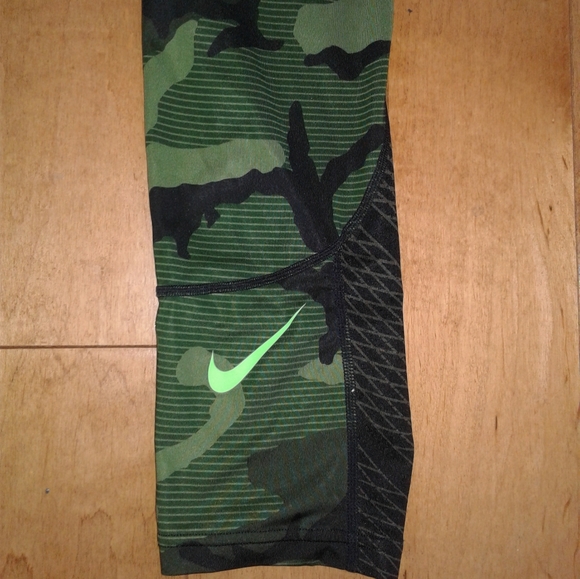 NIKE PRO Combat Mens sz M Compression Training Spandex Tights woodland Camo pant - Picture 4 of 6